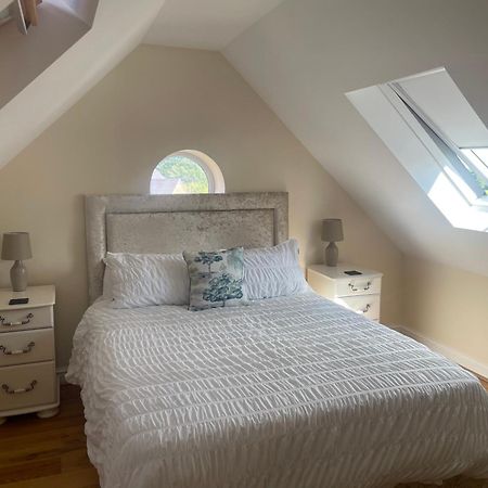 Honeyberry Cottage -Part Of Alton Cottages Exteriör bild